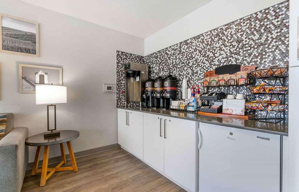 Extended Stay America Suites - Portland - East Fairview レストラン 写真